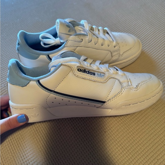 Adidas Continental 80 women’s shoe - Picture 2 of 3